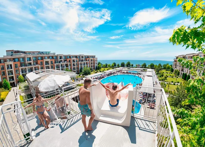 Курортный комплекс Premier