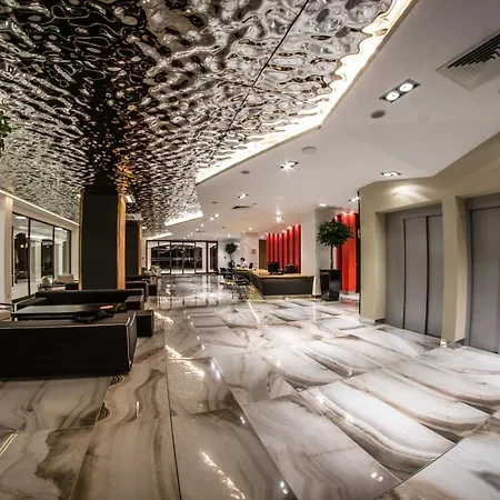 普瑞米尔堡海滩酒店 度假村 4*