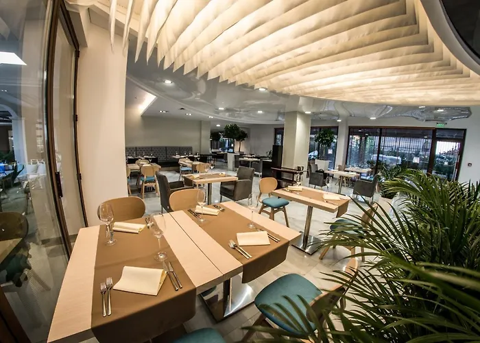 普瑞米尔堡海滩酒店 4*