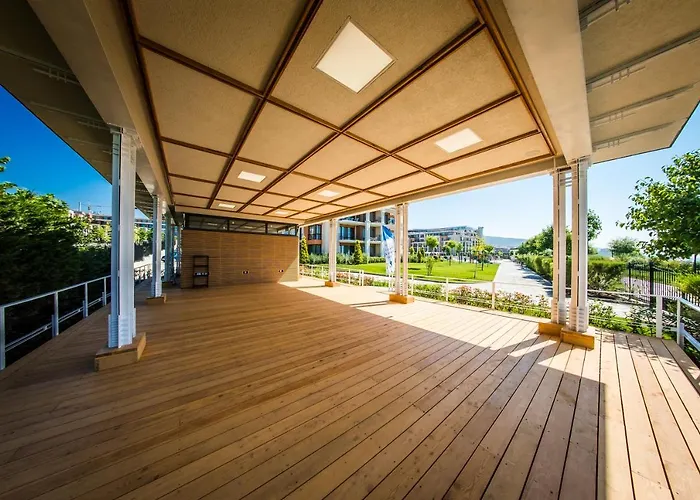 Üdülőközpont Premier